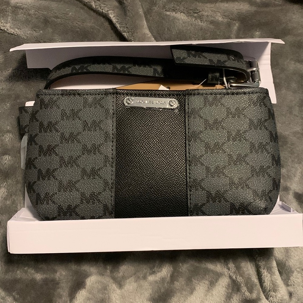 Michael kors adjustable belt bag